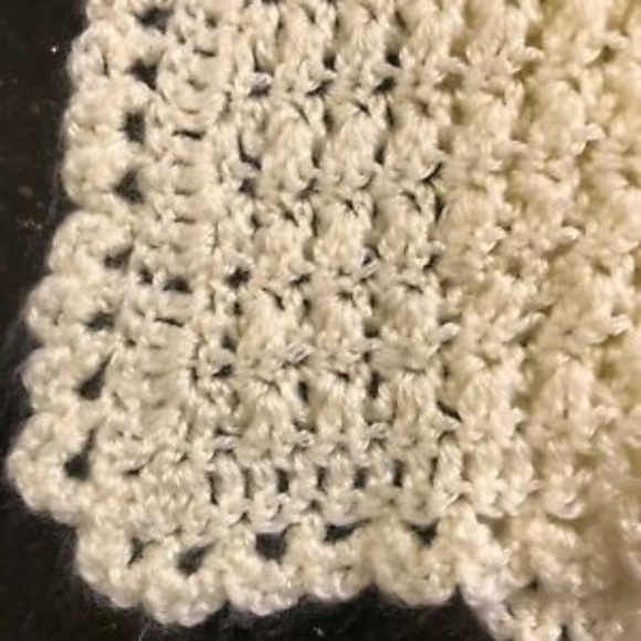 Handmade Crochet Baby Blanket Ivory Crib Size EUC - Picture 3 of 3
